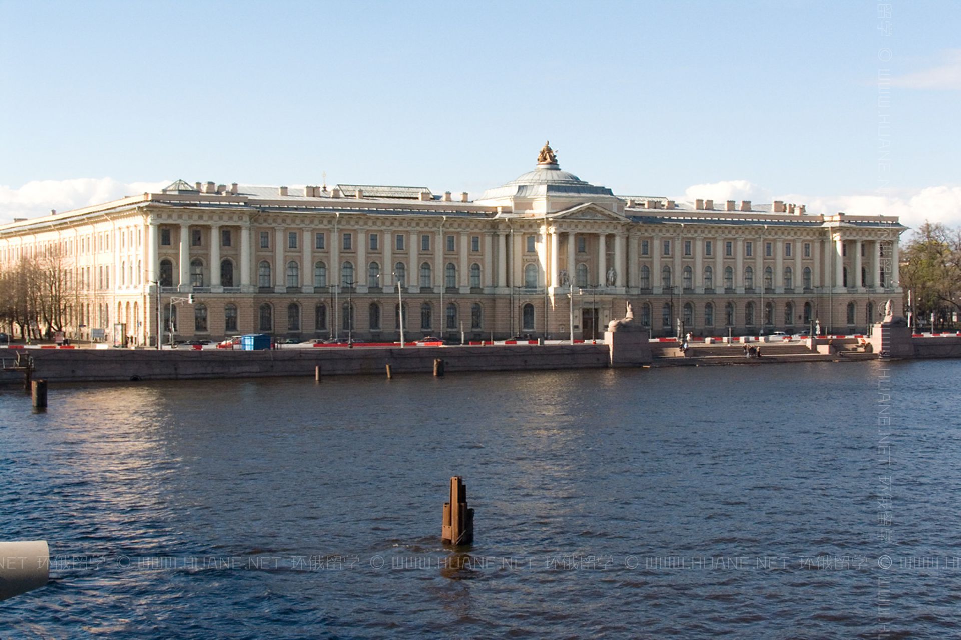 圣彼得堡列宾美术学院