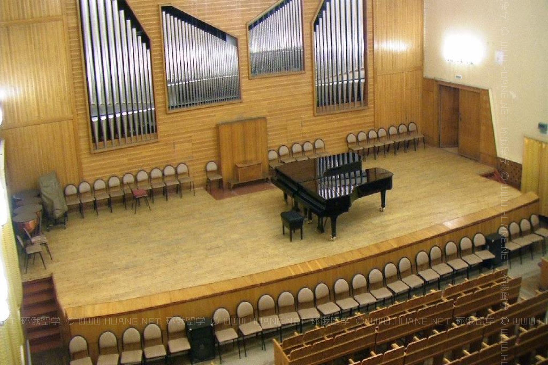 新西伯利亚国立格林卡音乐学院