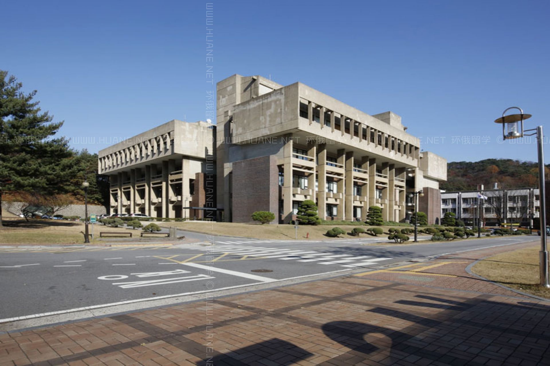 韩国高等科学技术研究院