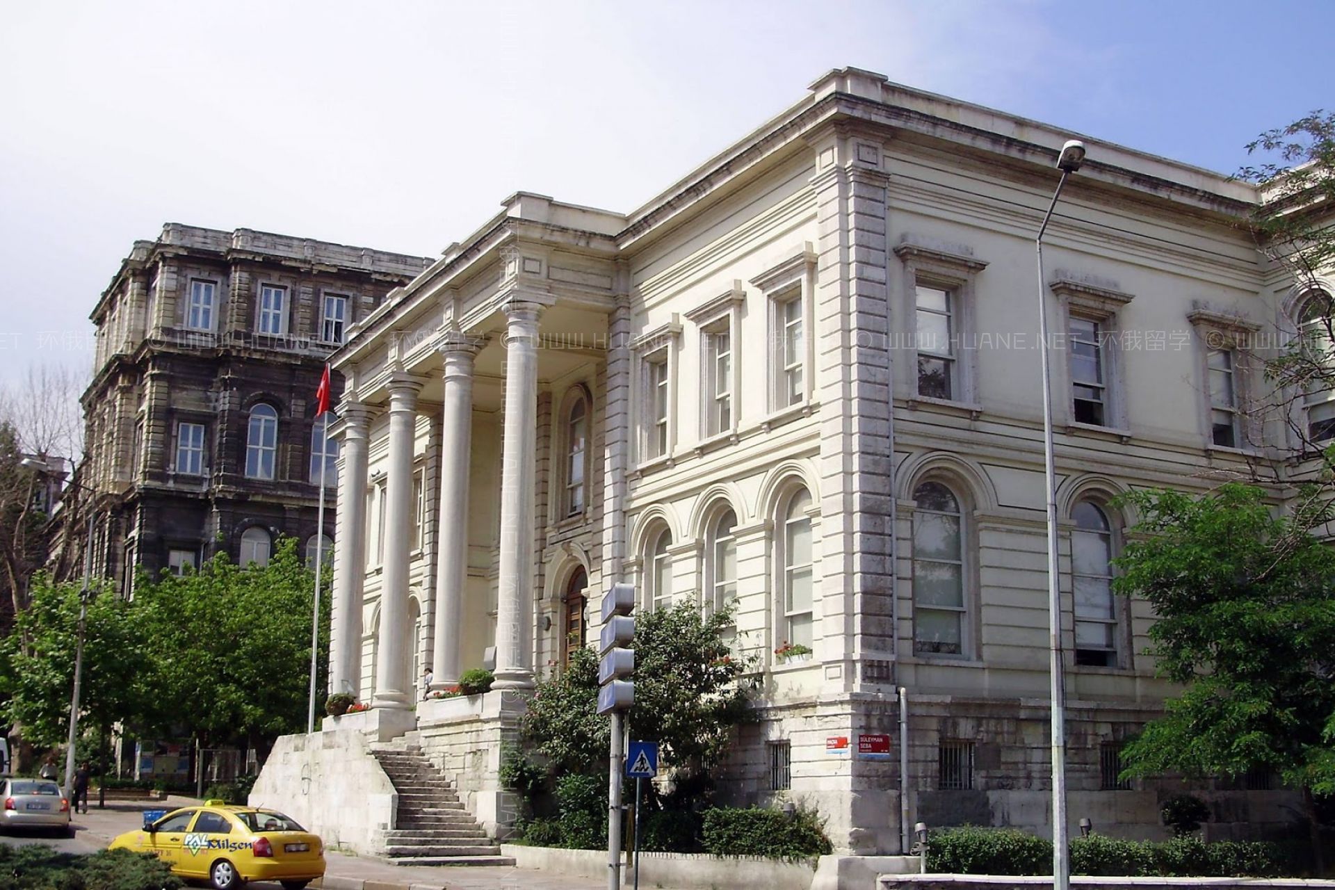 伊斯坦布尔科技大学