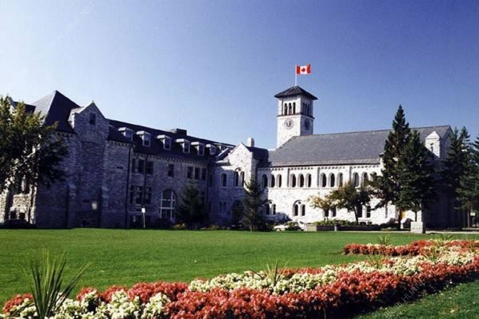 申请加拿大医学院需要哪些条件？