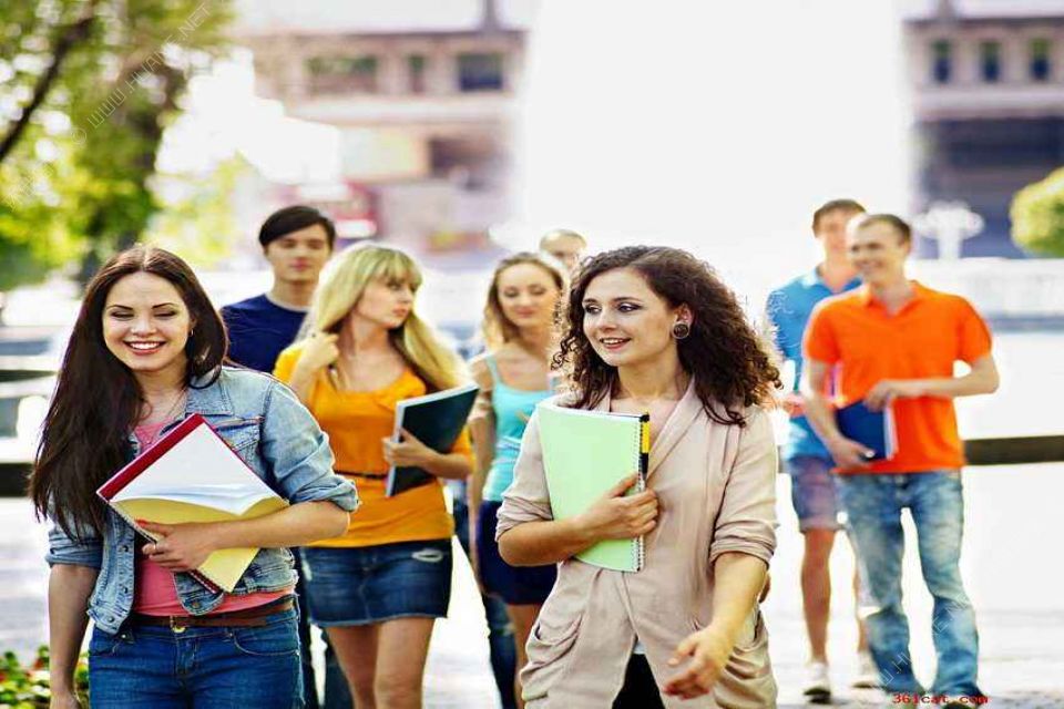 高中生留学条件，美国和英国的有哪些？