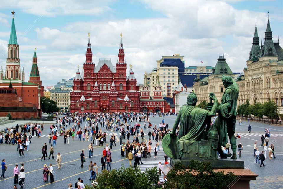 去俄罗斯留学费用高不高？普通的家庭能否负担得了呢？