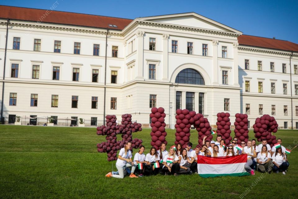 去留学匈牙利需要多少费用？普通家庭能负担起吗？