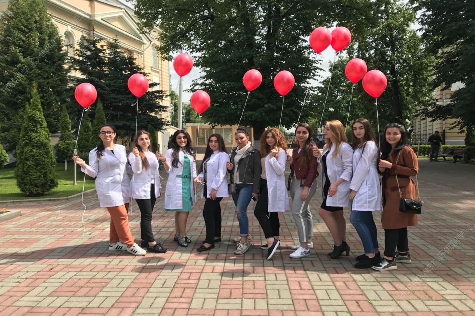 不知道选哪所莫斯科医学院?那就来看看19年俄罗斯前十所医科大学的评级