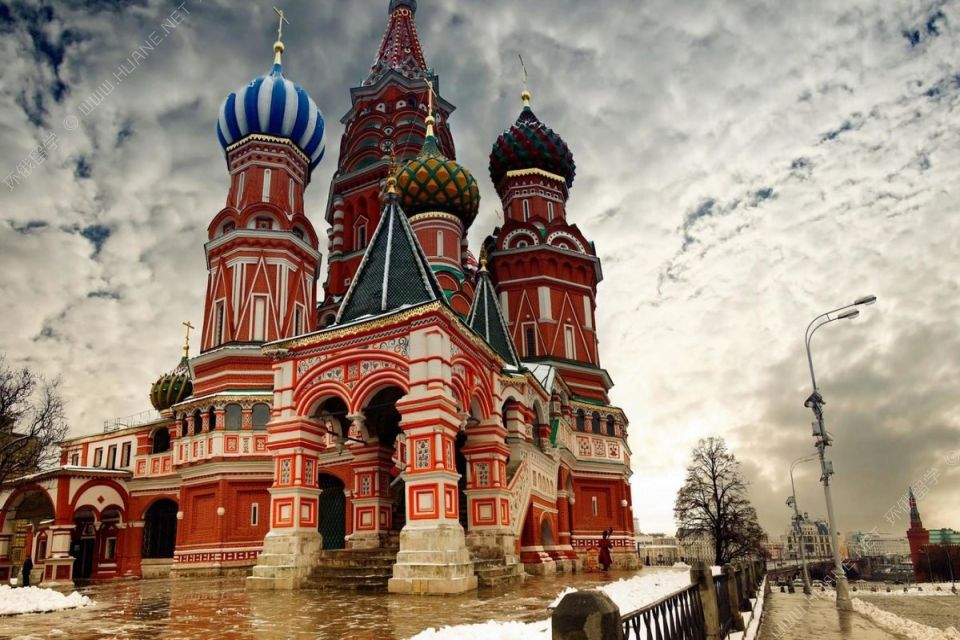 俄罗斯一年留学费用是多少?一万够吗?