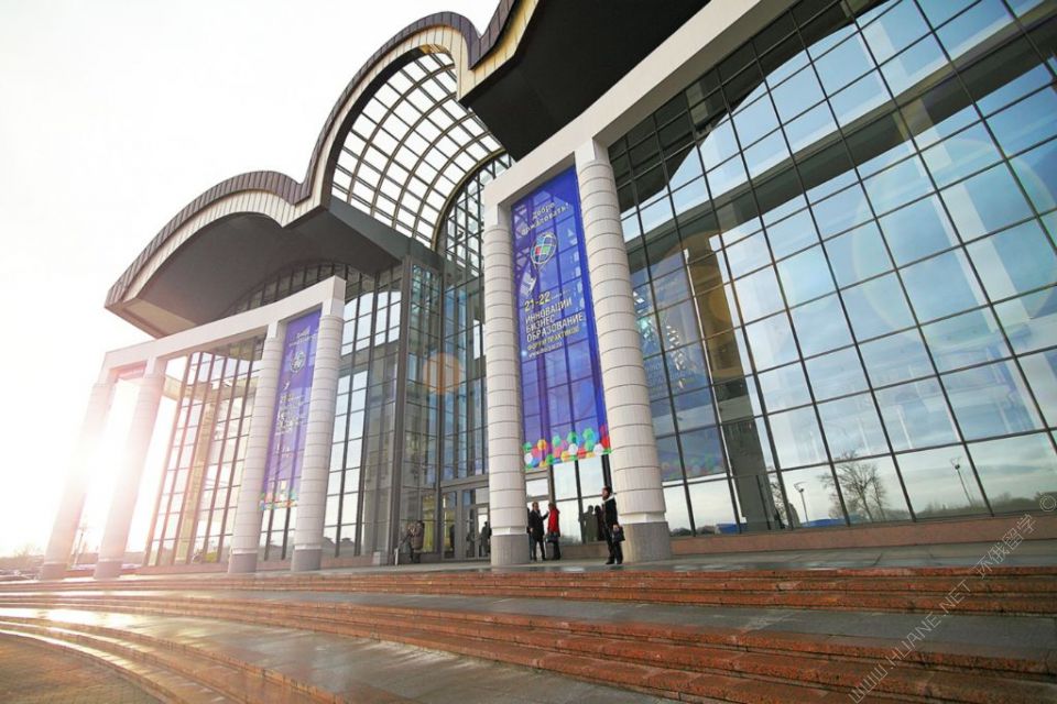 客观评价白俄罗斯大学是否适合留学。