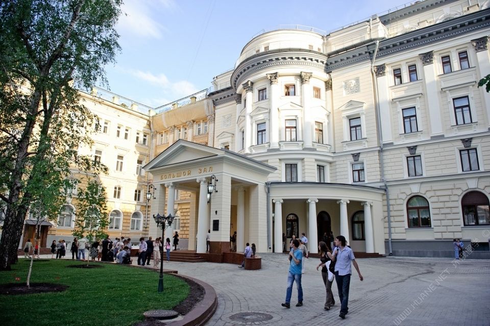 俄罗斯哪些音乐学院有名，盘点俄罗斯最值得去的音乐学院!