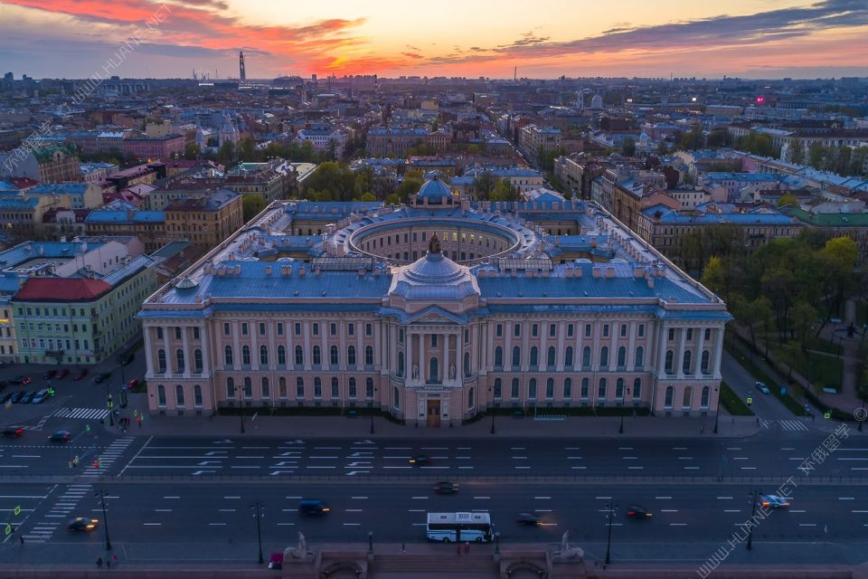 俄罗斯圣彼得堡列宾美术学院，专业的教学素质，让家长更放心。