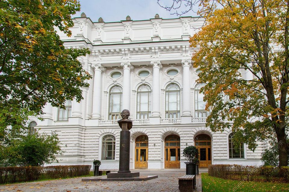 俄罗斯名校，圣彼得堡国立技术大学你留学的理想去所。