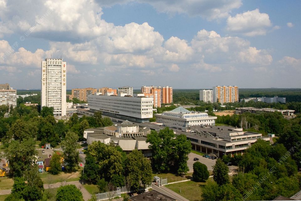莫斯科建筑大学，建筑师大批涌现。